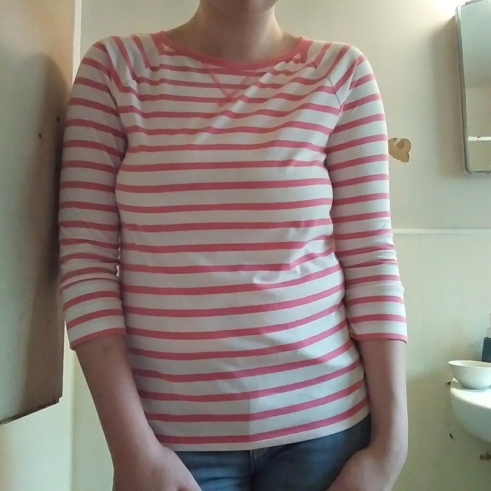 𝓿𝓲𝓷𝓽𝓪𝓰𝓮 striped pink & white mid length tee